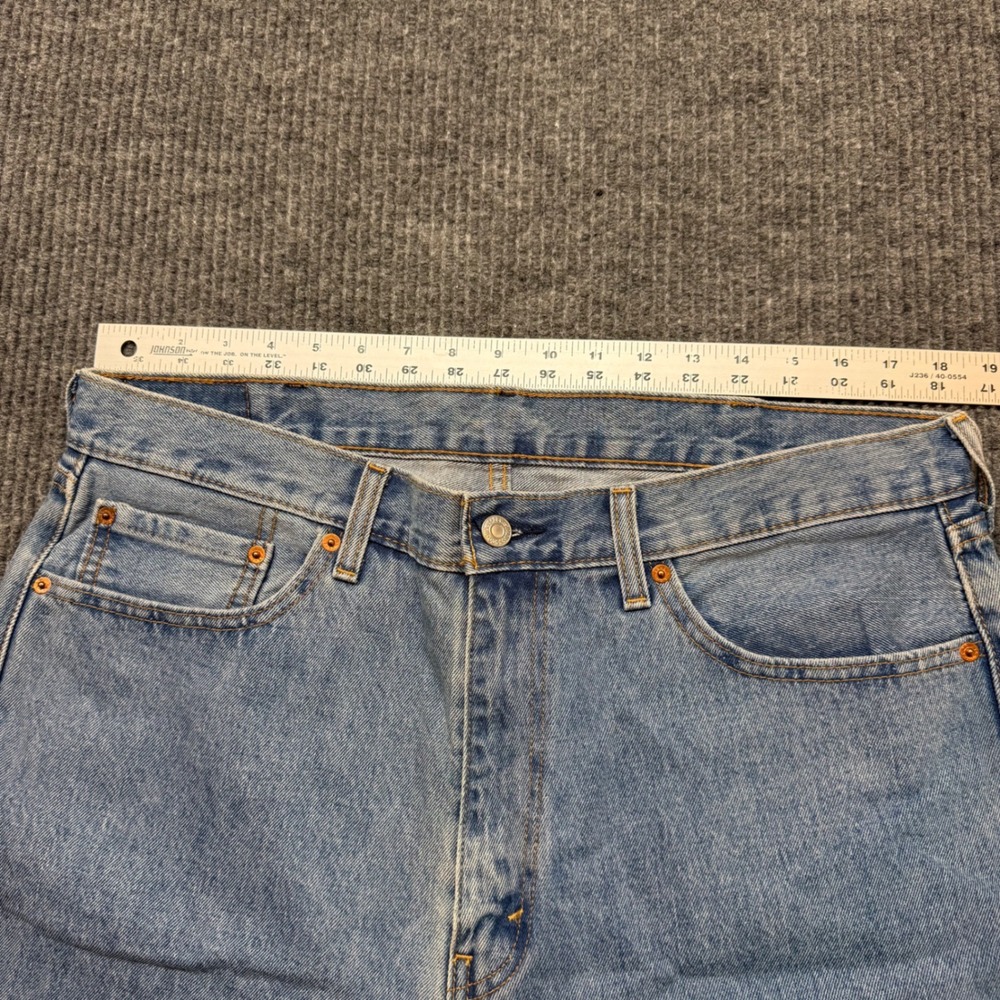 Levi's 505 38x26 Regular Fit Straight Leg Jeans Light Wash Classic Denim - Picture 2 of 13